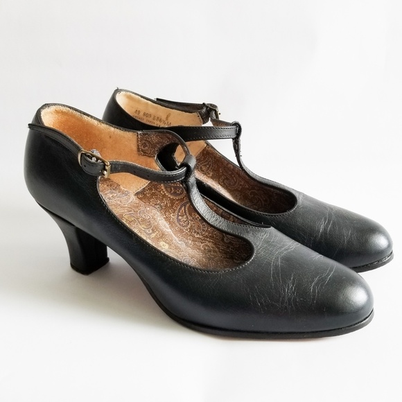 capezio shoes closing